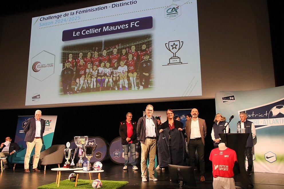 Le Cellier Mauves FC lauréat du challenge de la féminisation 2025
