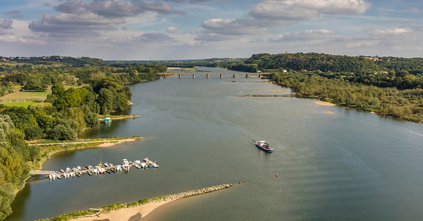 Interdiction de naviguer en Loire entre Bouchemaine(49) et les ponts de Anne de Bretagne et des Trois Continents